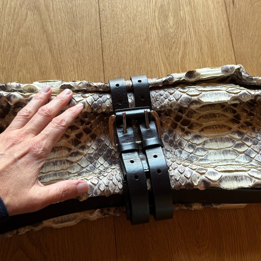 How Gorgeous Is This!! Amanda Wakeley Python Clut… - image 4